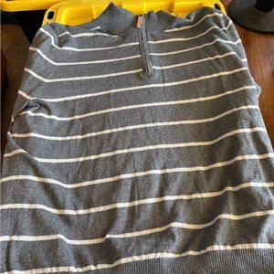 Like new at John’s bay 1/4 zip pullover